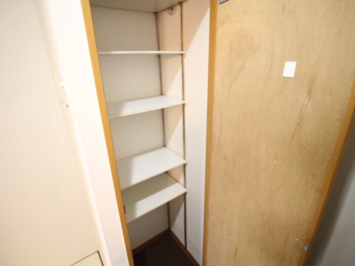 物件内観写真16　(靴箱)