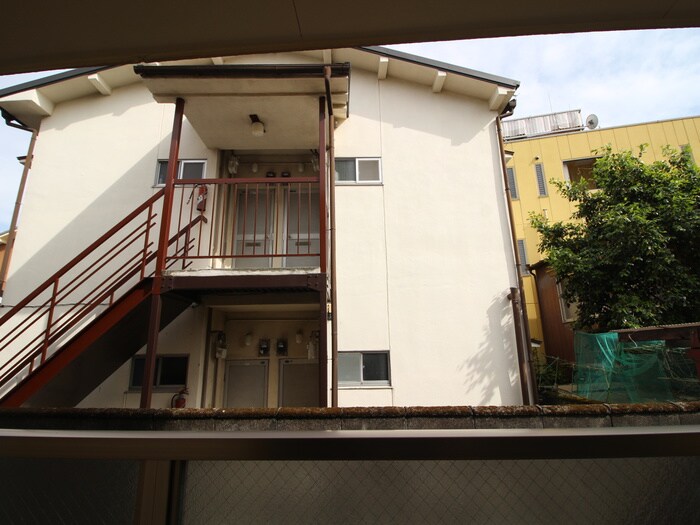 物件内観写真18　(室内からの展望)