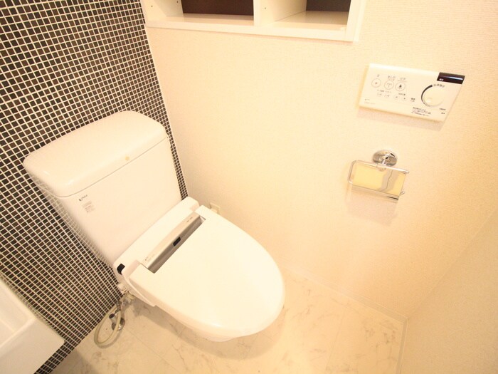 物件内観写真12　(トイレ)