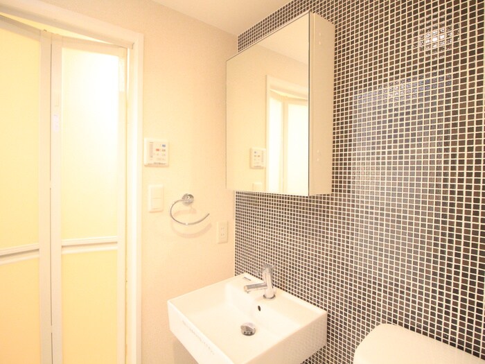 物件内観写真13　(洗面)