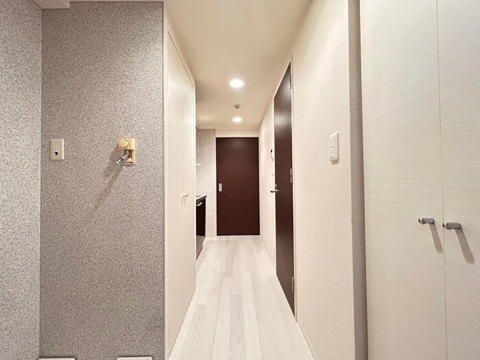 物件内観写真14　(廊下)