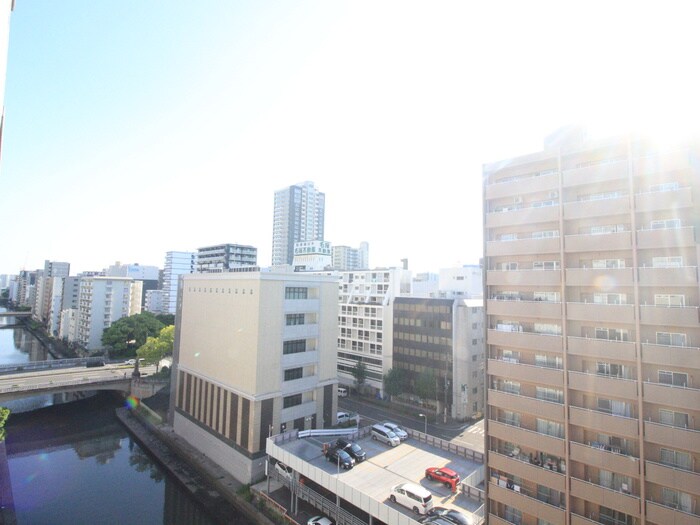 物件内観写真16　(室内からの展望)