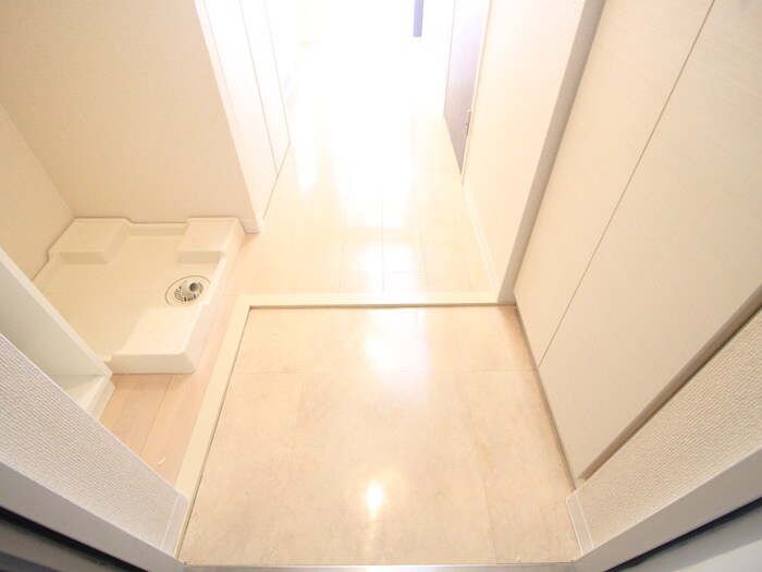 物件内観写真19　(玄関)