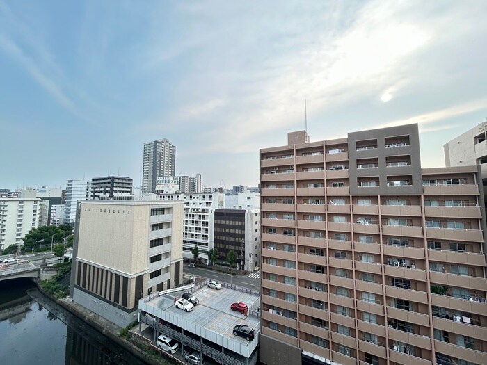 物件内観写真22　(室内からの展望)