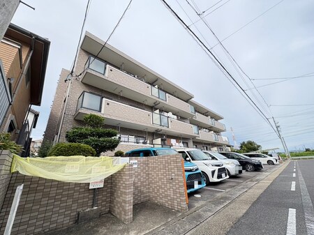 クレ－ル林島外観写真