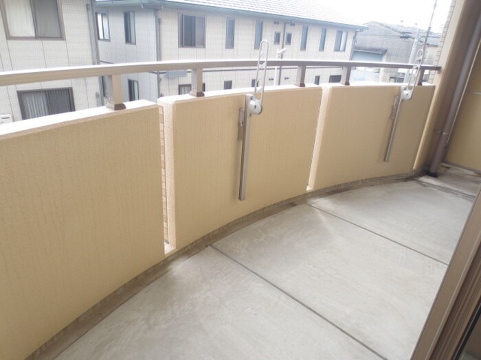物件内観写真9　(ベランダ・バルコニー)