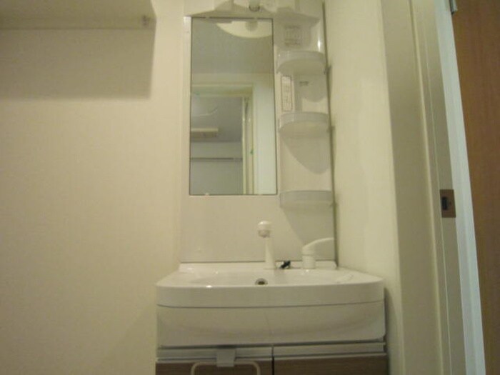 物件内観写真5　(洗面)