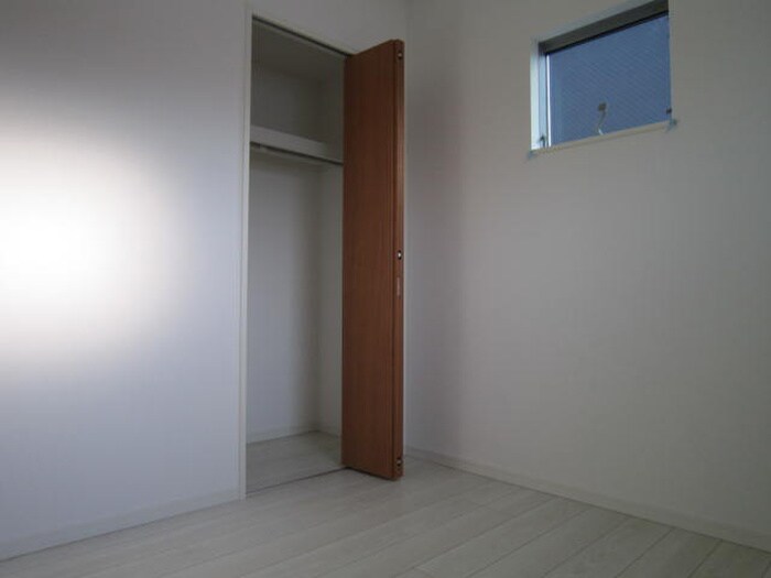 物件内観写真11　(収納)