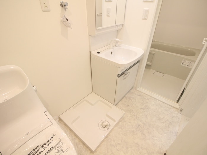 物件内観写真13　(洗濯機置場)