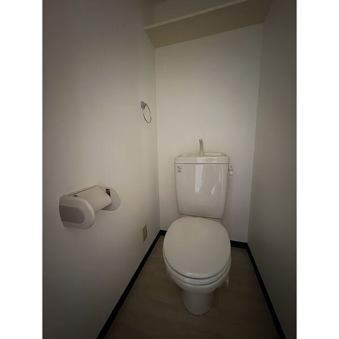 物件内観写真12　(トイレ)