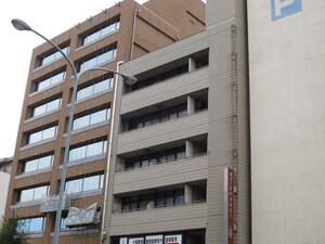 丸井ビル外観写真