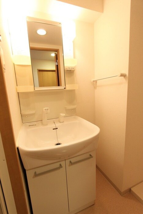 物件内観写真10　(洗面)