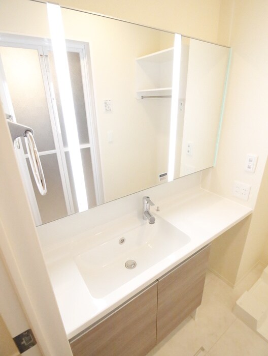 物件内観写真14　(洗面)