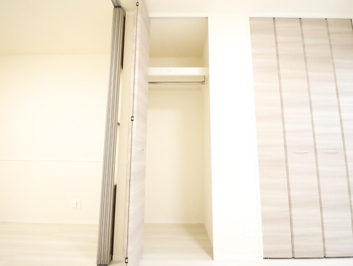 物件内観写真16　(収納)