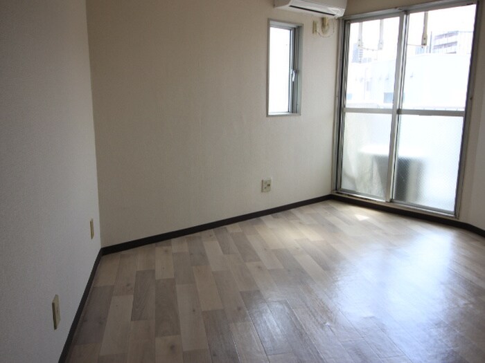 物件内観写真12　(居室)