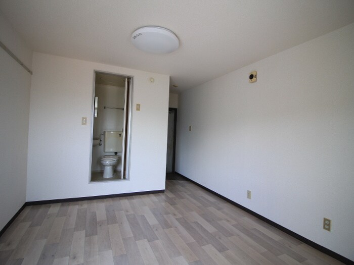 物件内観写真14　(居室)