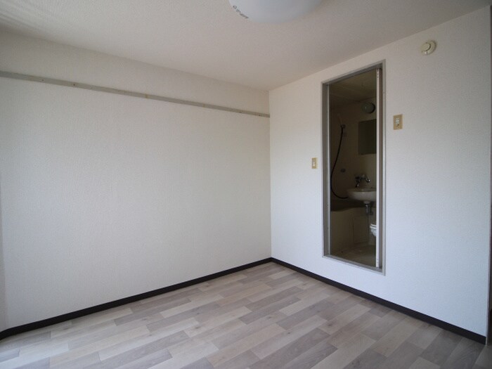 物件内観写真15　(居室)