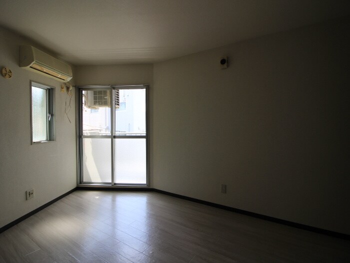 物件内観写真18　(居室)