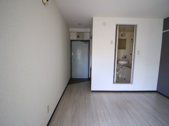 物件内観写真21　(廊下)