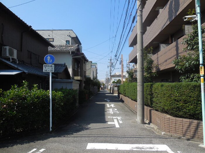 物件外観写真6　(周辺環境)