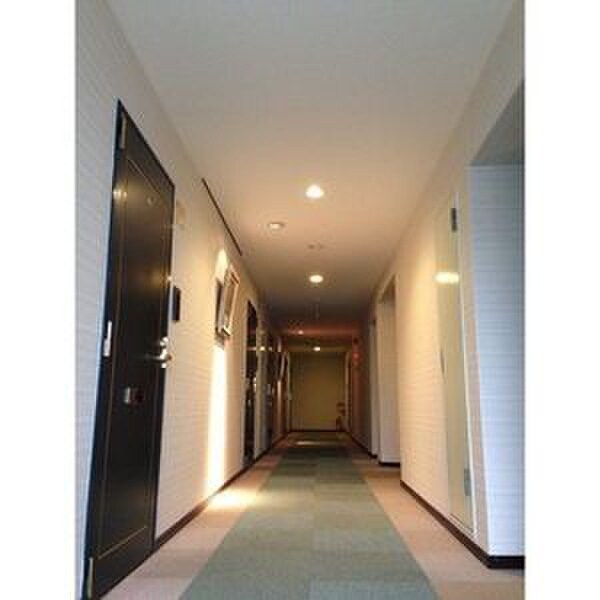 物件内観写真13　(廊下)