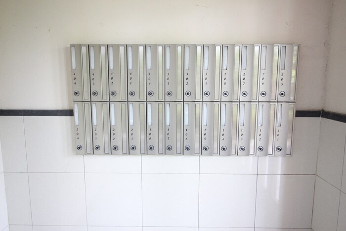 物件外観写真6　(エントランス部分)