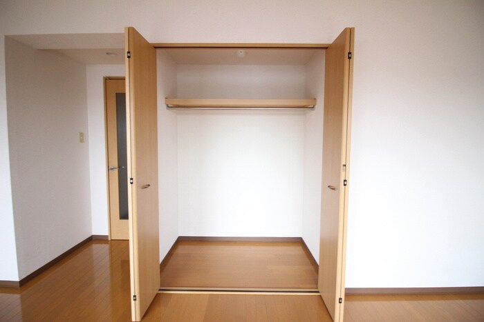 物件内観写真15　(収納)