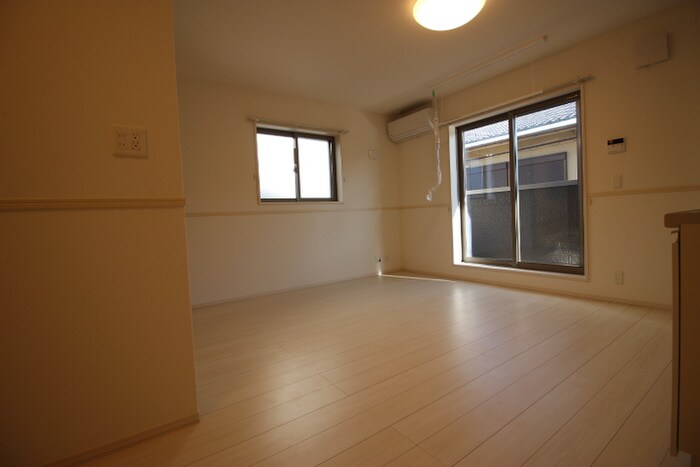 物件内観写真4　(内観写真)