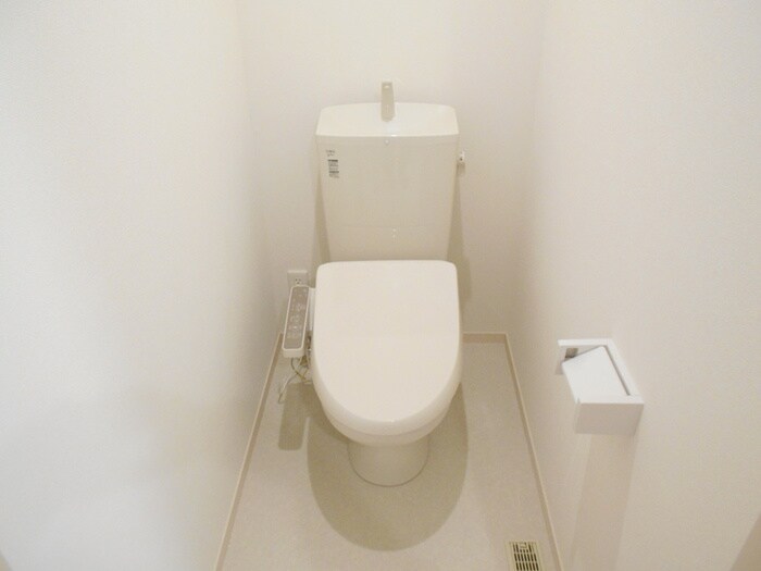 物件内観写真8　(トイレ)