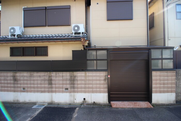 物件内観写真12　(室内からの展望)