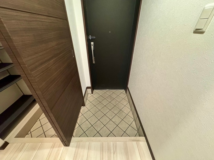 物件内観写真16　(玄関)