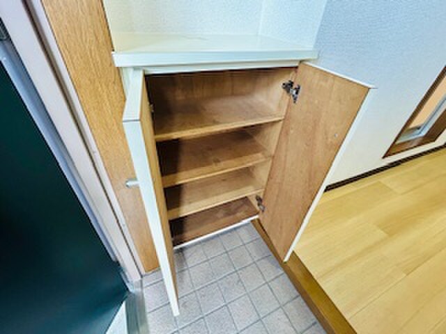 物件内観写真18　(靴箱)