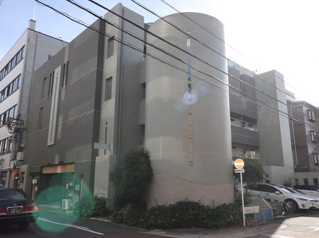 ＵＮＯＥビル外観写真