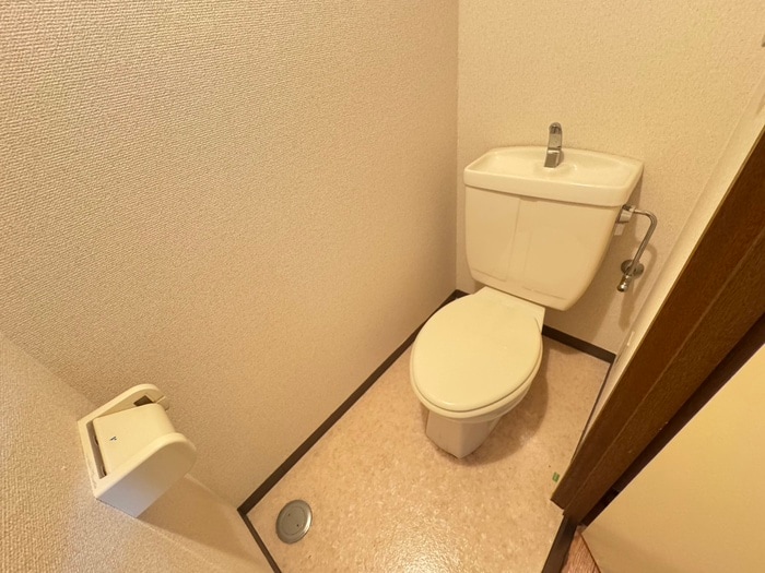 物件内観写真14　(トイレ)