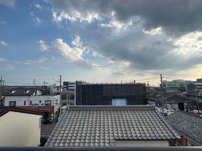 物件内観写真17　(室内からの展望)