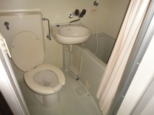 物件内観写真8　(バス／シャワールーム等)