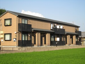 アンプル－ルリ－ブルパセオ外観写真