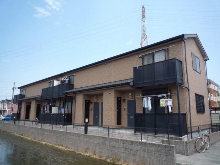 物件外観写真4　(外観写真)