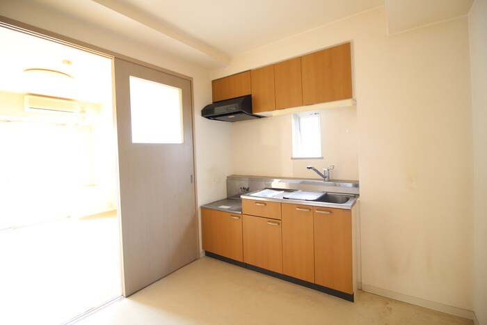 物件内観写真9　(居室)