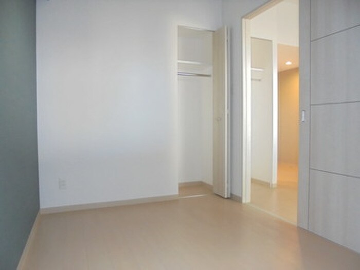 物件内観写真15　(居室)