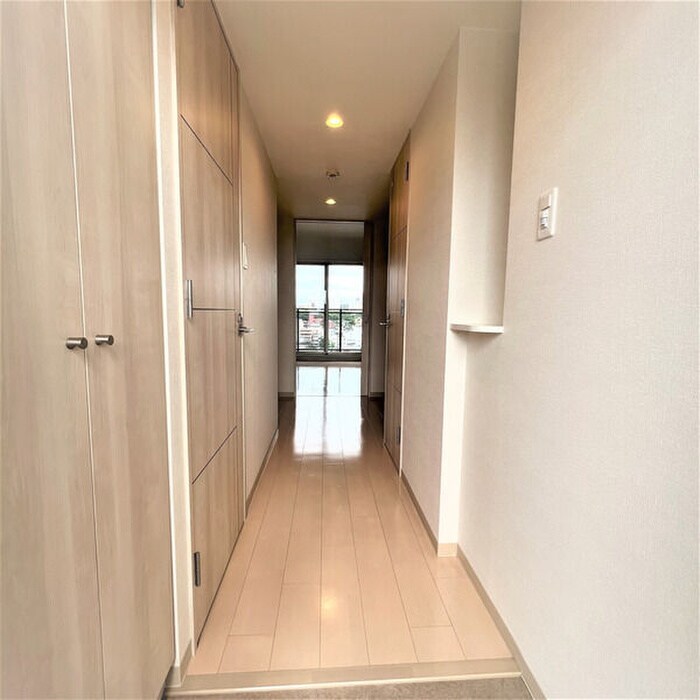 物件内観写真15　(玄関)