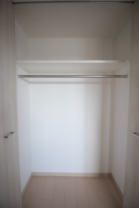 物件内観写真16　(収納)