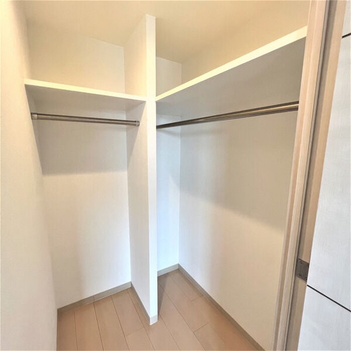 物件内観写真18　(収納)