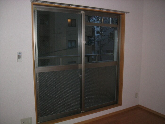 物件内観写真15　(居室)