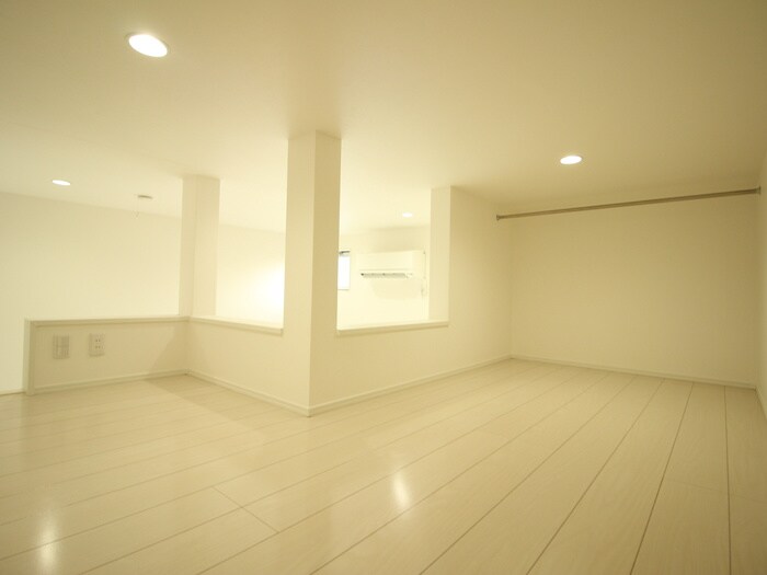 物件内観写真11　(ロフト)