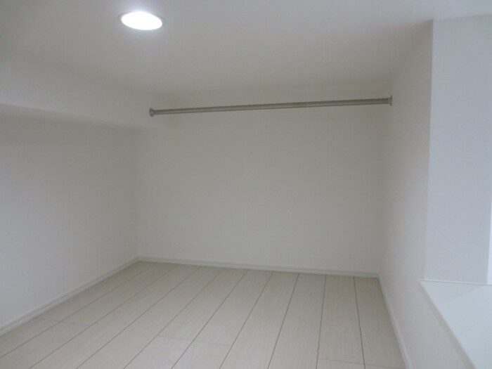 物件内観写真15　(収納)