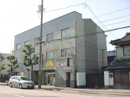 河原ハウス外観写真