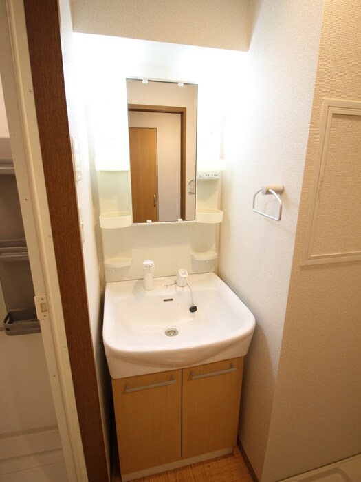 物件内観写真11　(洗面)