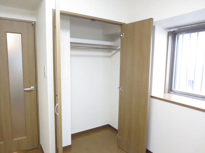 物件内観写真12　(収納)