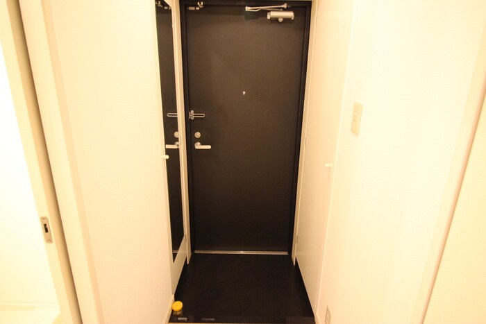物件内観写真14　(玄関)